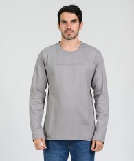 Remera Embossed