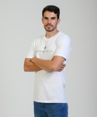 Remera Print Logo 3D