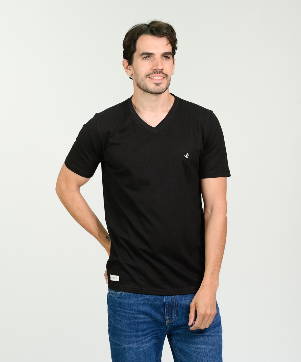 Remera Logo V Embroidery