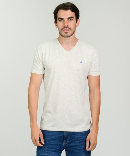 Remera Logo V Embroidery