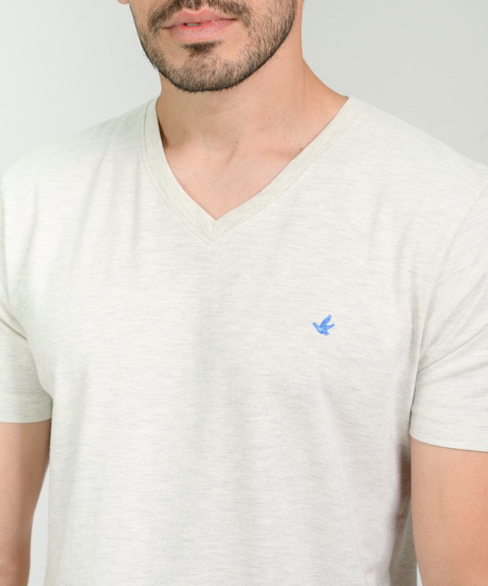 Remera Logo V Embroidery
