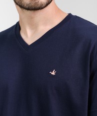 Remera Logo V Relax Fit