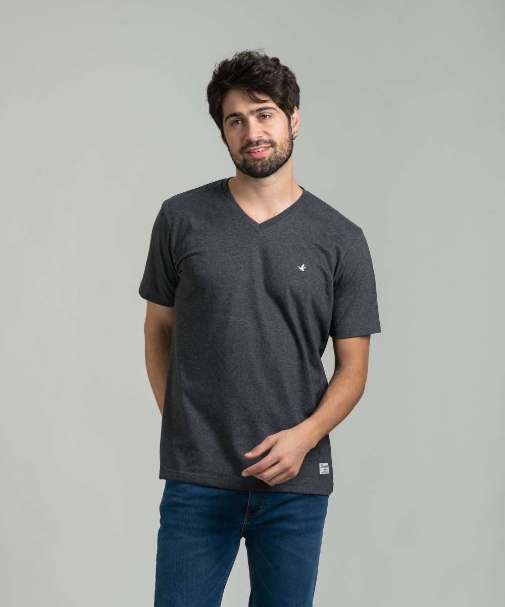 Remera Logo V Embroidery